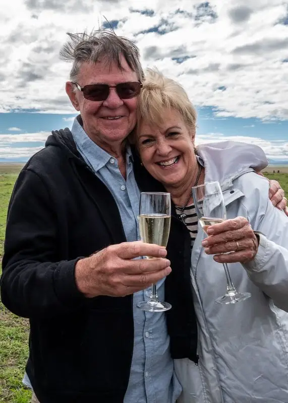 couple-on-safari-south-africa-5-7-md
