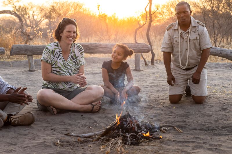 family-safari-kalhari-bushmen-3-2-md
